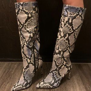 Kenneth Cole Boots / Size: 6 / Gray & Lavender & Black